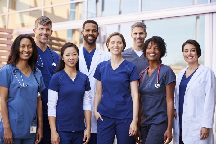 Essential Tips That You Should Follow When Buying Medical Scrubs