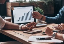 Entrepreneurial Finance Thinking: Rethink Risk, Ignite Growth Finance